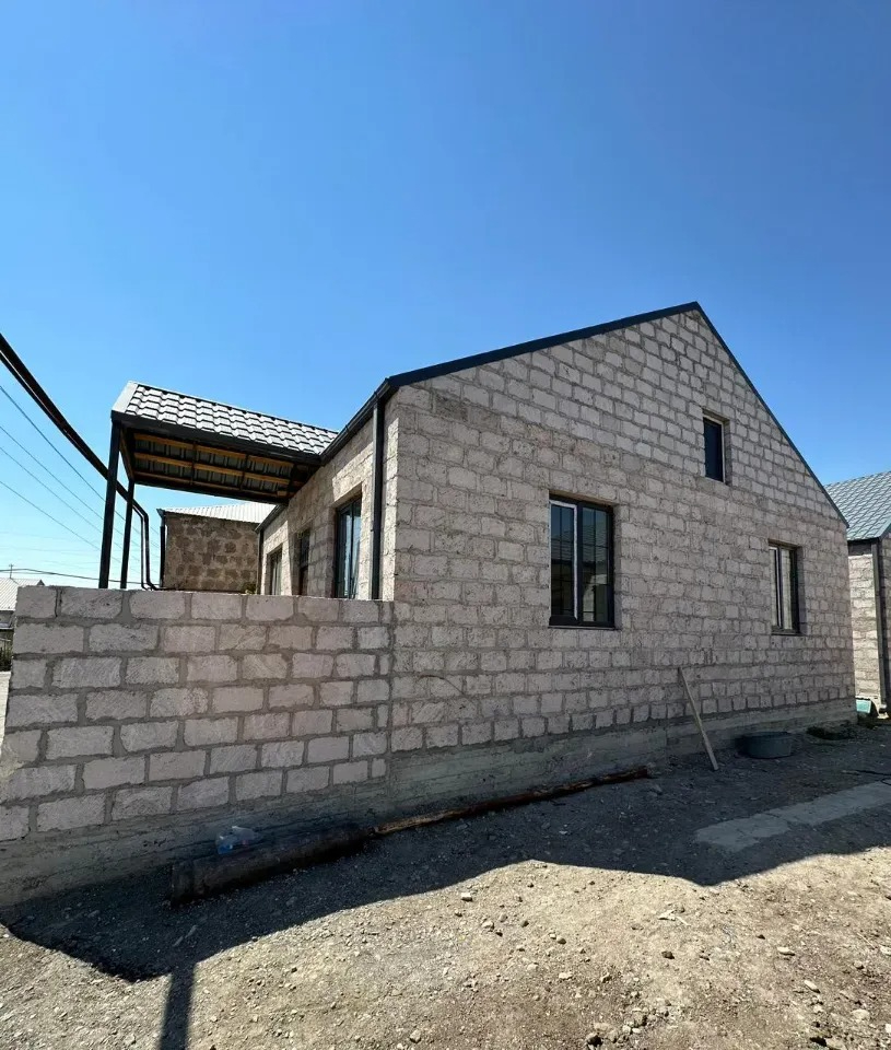 Գեղանիստ
